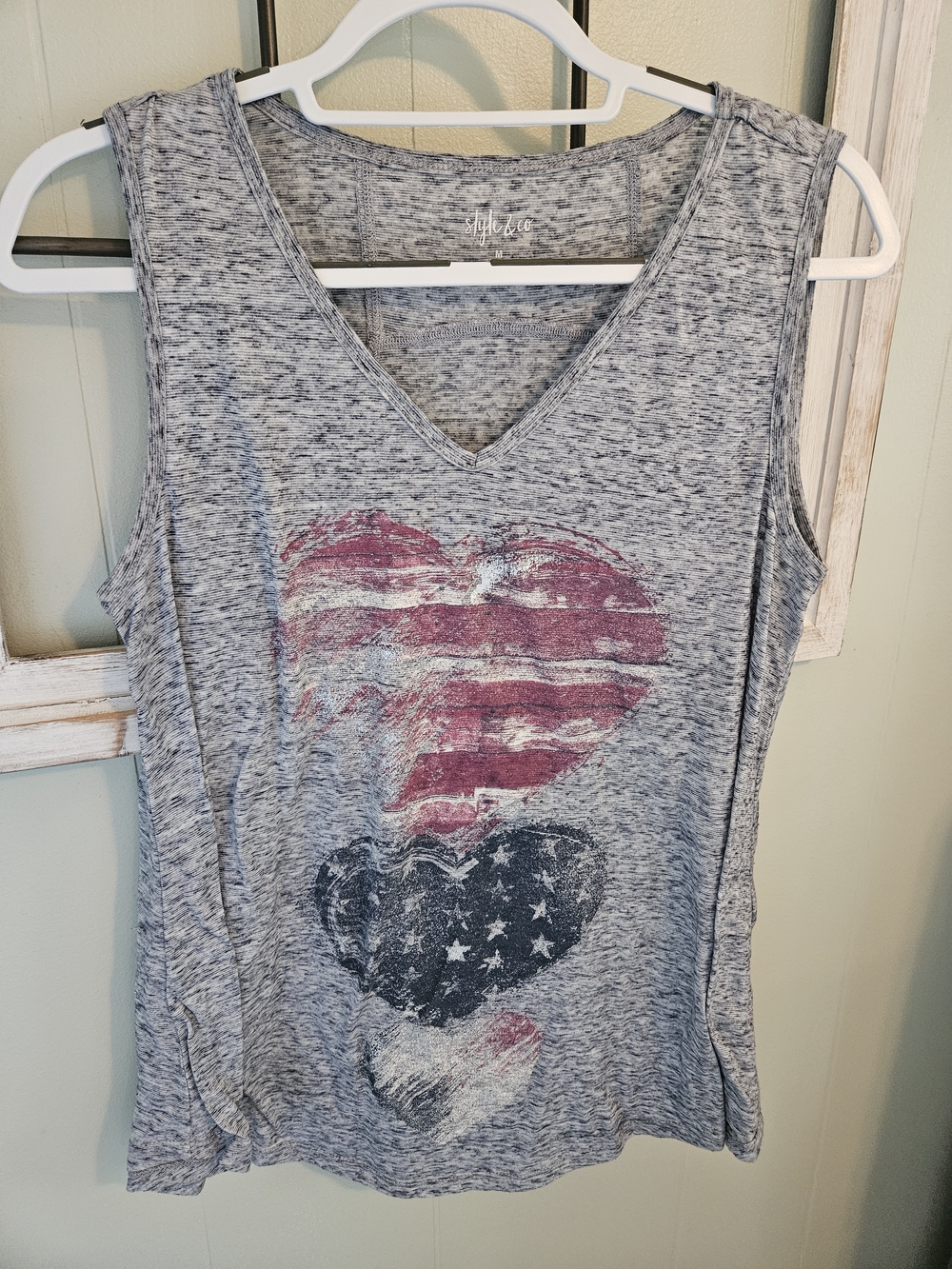 Style & Co. Heather Gray V-Neck Tank with Flag Heart Prints